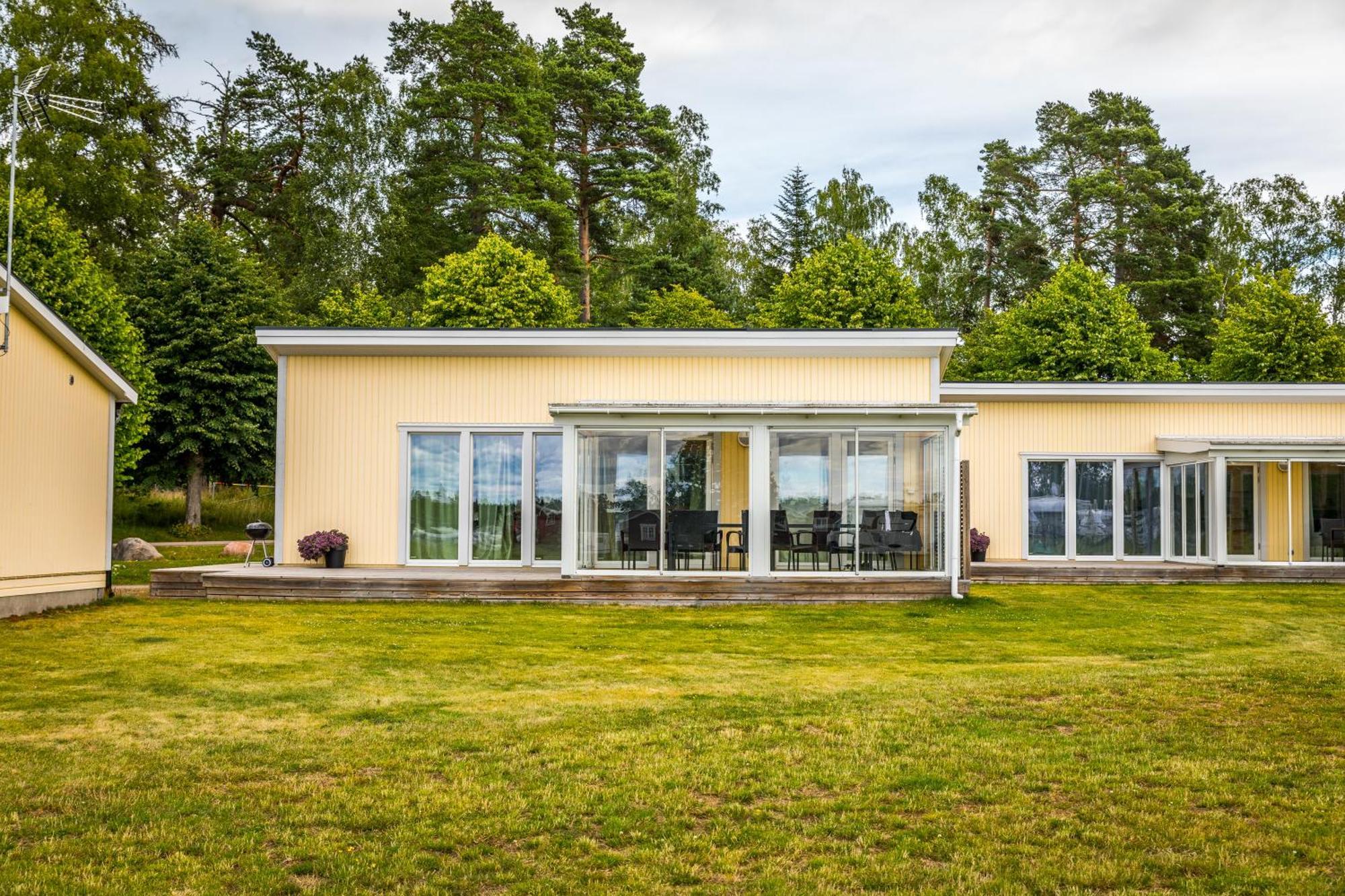 Kristinehamn Herrgardscamping & Stugor المظهر الخارجي الصورة